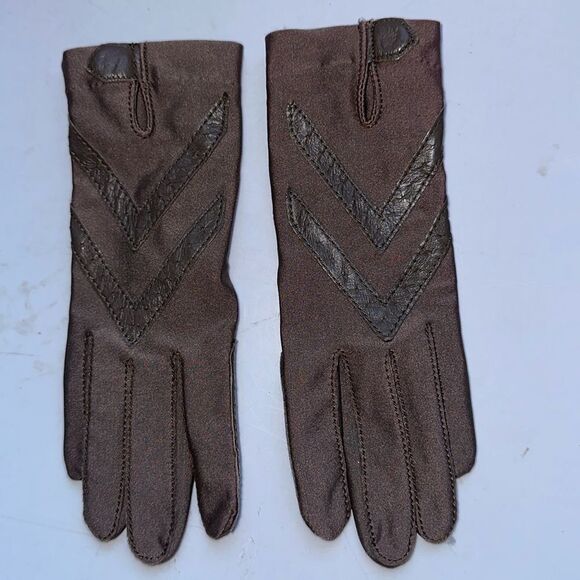 Vintage Isotoner taupe driving gloves - Picture 1 of 6